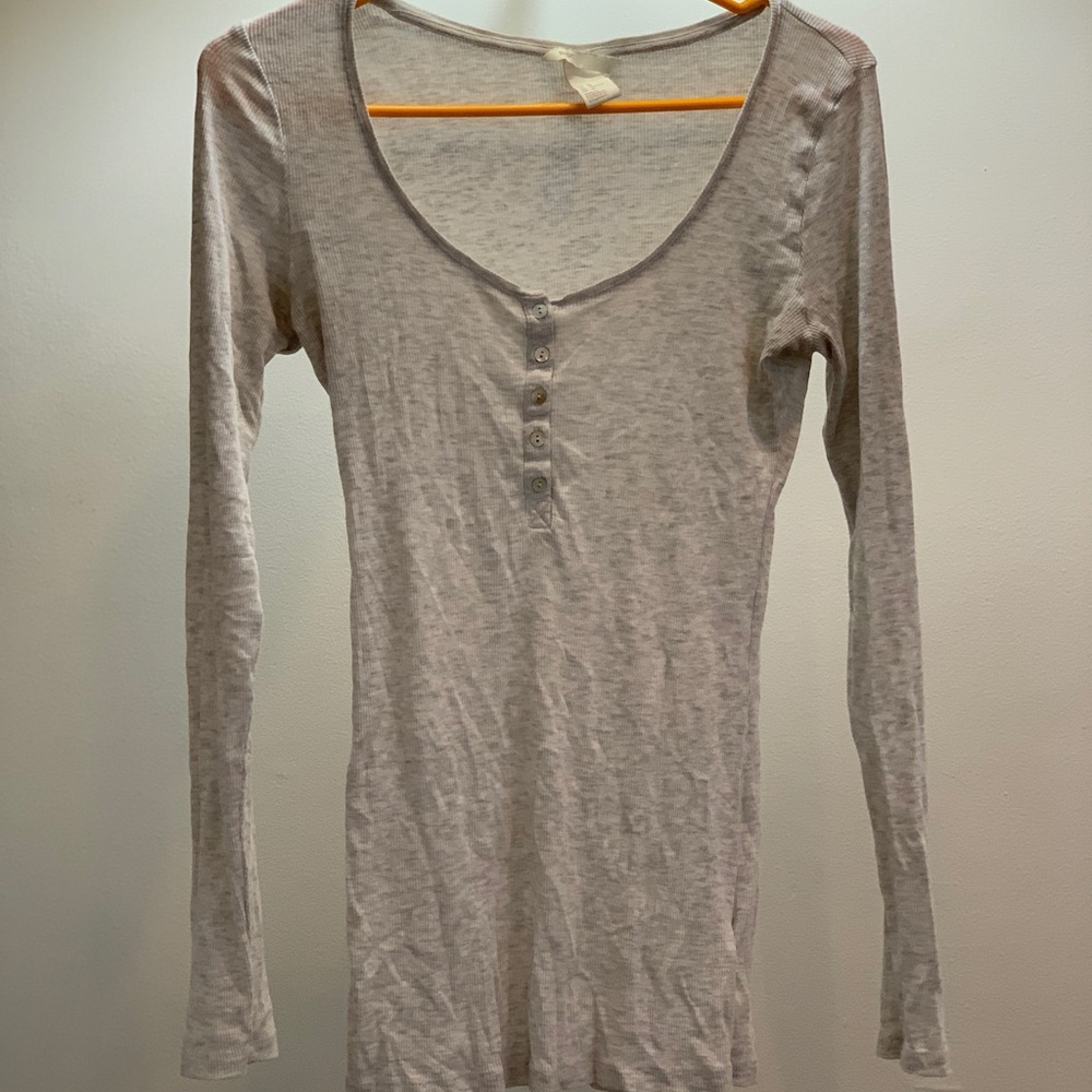 H&M BASIC LONG SLEEVE SIZE m